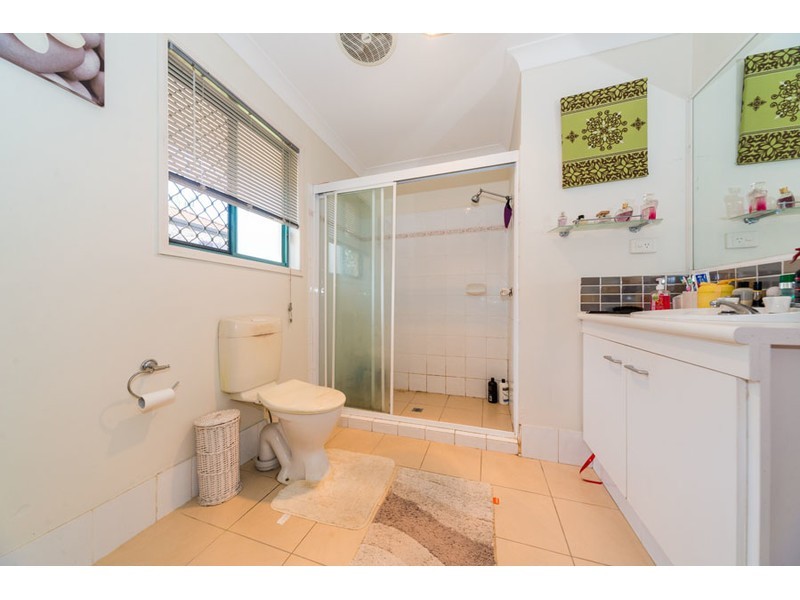 8 Lakewood Court, Parkwood QLD 4214