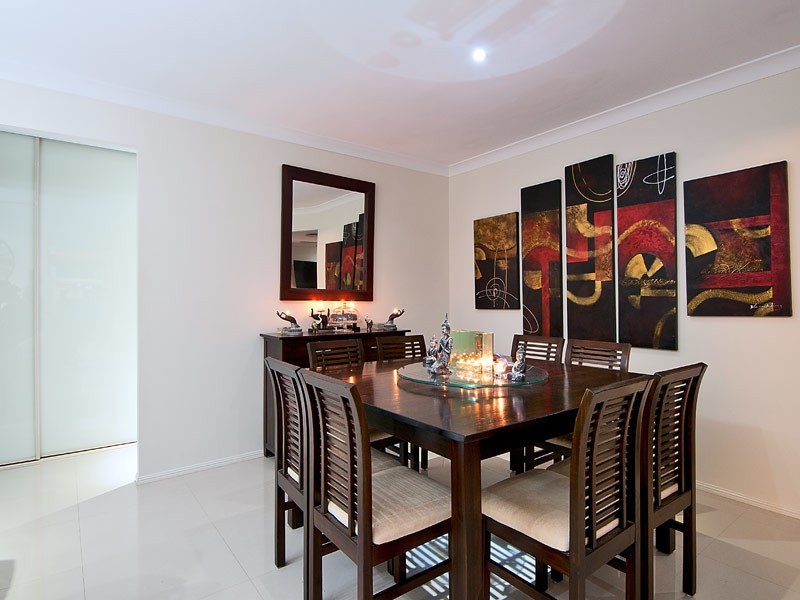 17 Maidstone Place, Parkwood QLD 4214