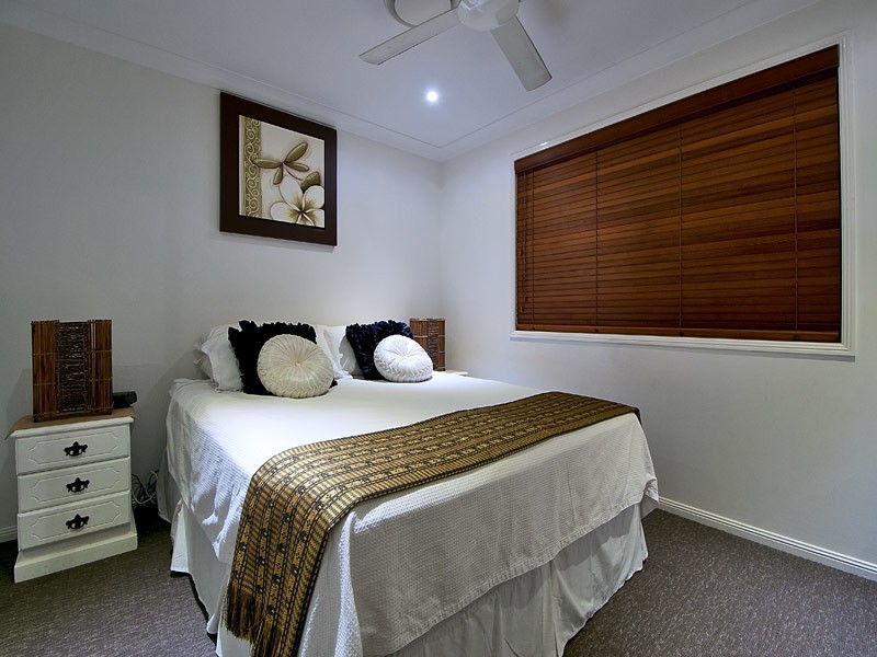 17 Maidstone Place, Parkwood QLD 4214