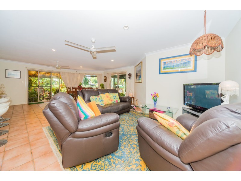 76 Arnold Palmer Drive, Parkwood QLD 4214