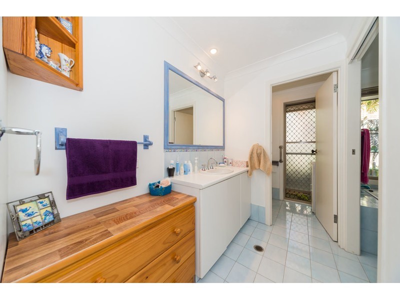 73 Parkwood Boulevard, Parkwood QLD 4214