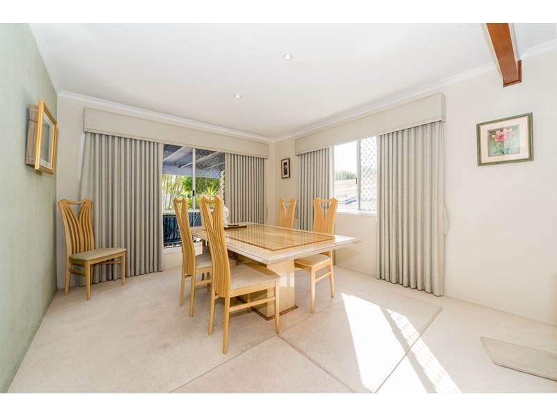 8 Devlin Street, Parkwood QLD 4214