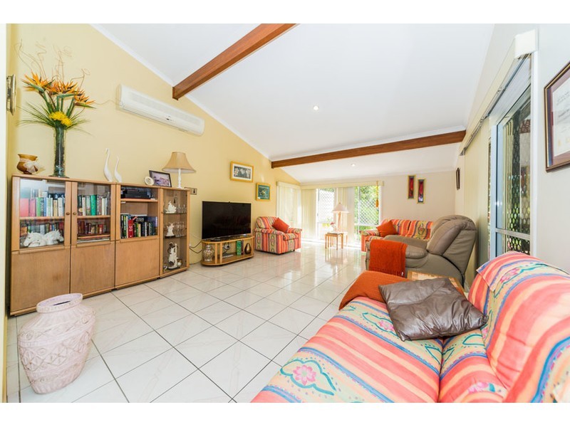 8 Devlin Street, Parkwood QLD 4214