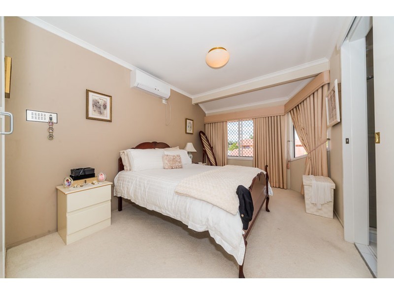 8 Devlin Street, Parkwood QLD 4214