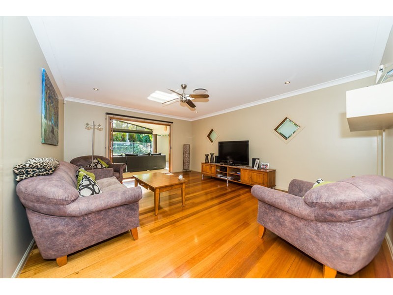 34 Ben Hogan Crescent, Parkwood QLD 4214