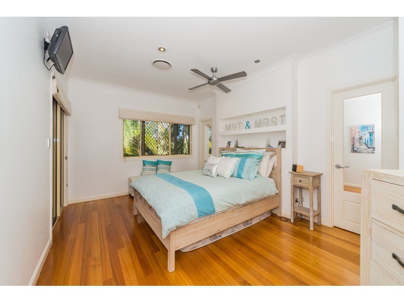 34 Ben Hogan Crescent, Parkwood QLD 4214