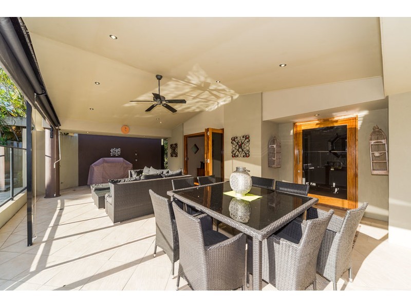 34 Ben Hogan Crescent, Parkwood QLD 4214