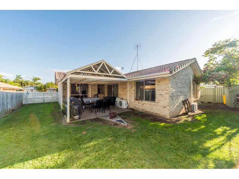 6 Inverness Way, Parkwood QLD 4214