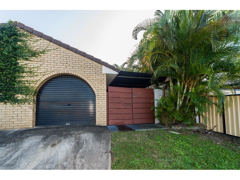 1/212 Olsen Avenue, Arundel QLD 4214