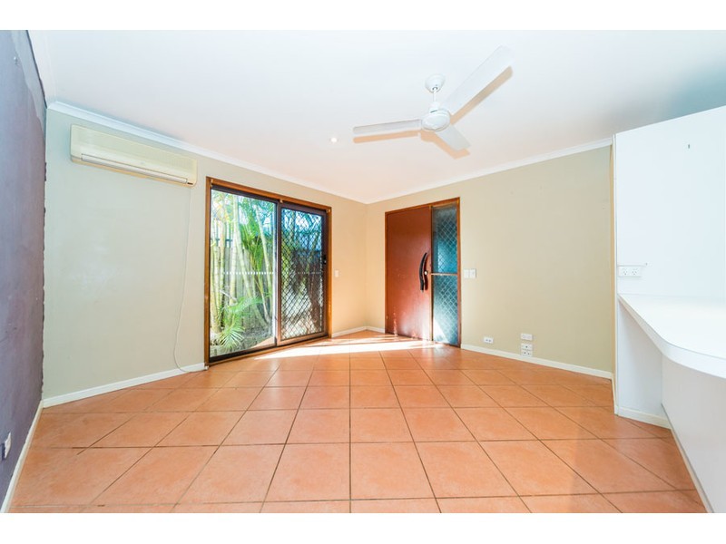 1/212 Olsen Avenue, Arundel QLD 4214