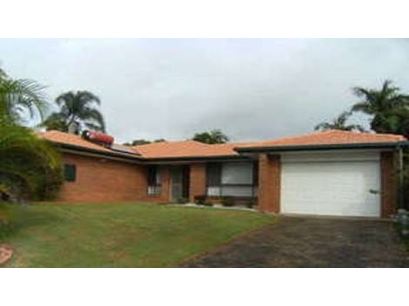 54 Clubhouse Drive, Arundel QLD 4214