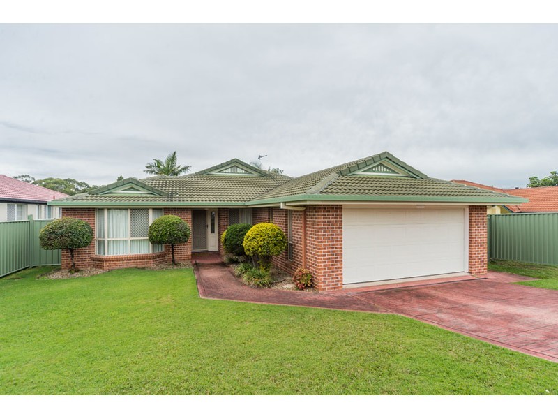 22 Maidstone Place, Parkwood QLD 4214