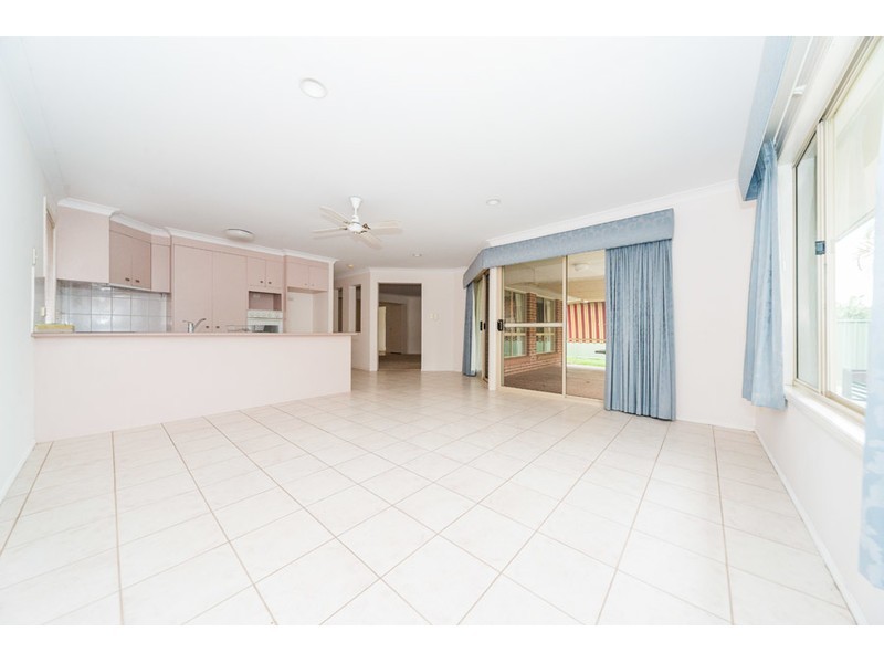 22 Maidstone Place, Parkwood QLD 4214