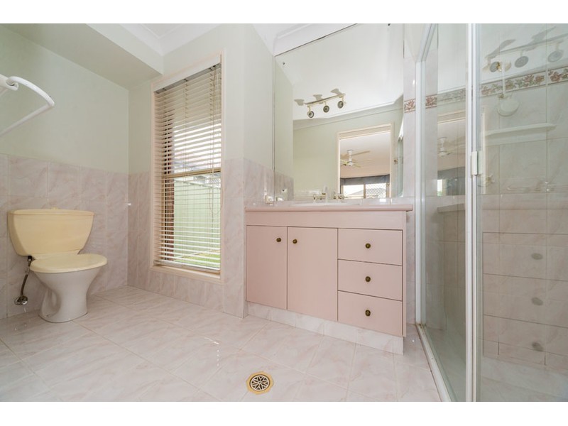 22 Maidstone Place, Parkwood QLD 4214