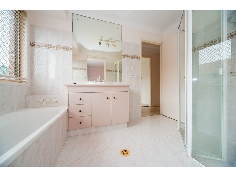 22 Maidstone Place, Parkwood QLD 4214