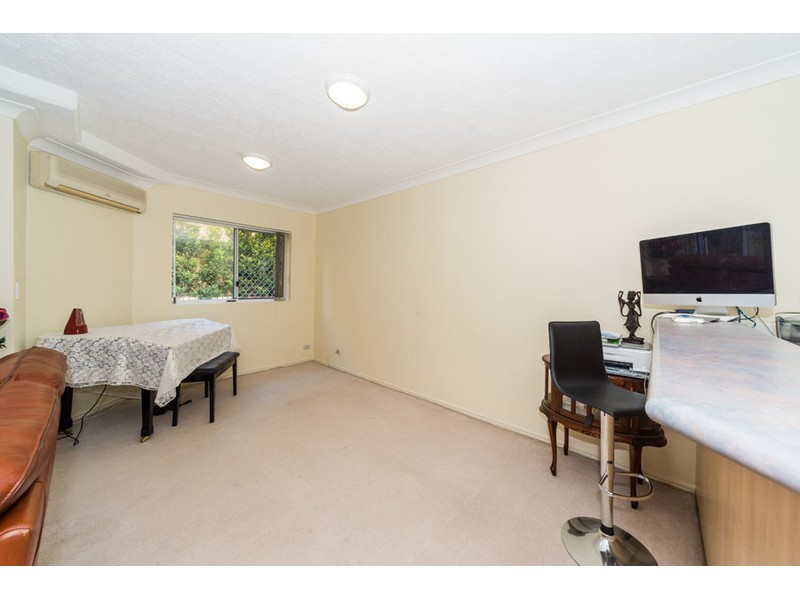 3/132 High Street, Southport QLD 4215