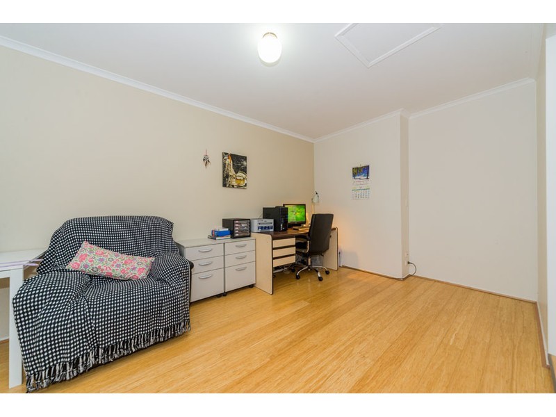 2/7 Jean Street, Labrador QLD 4215