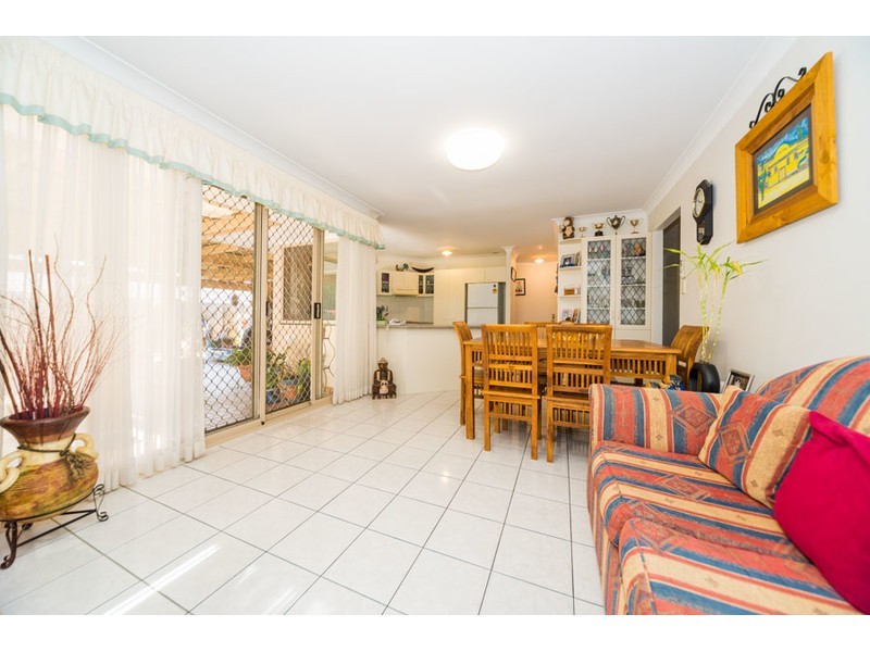 16 Rebbechi Court, Parkwood QLD 4214