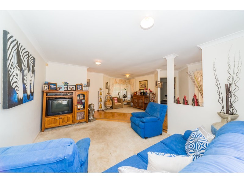 16 Rebbechi Court, Parkwood QLD 4214