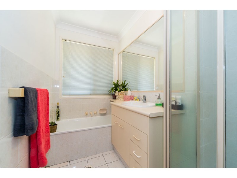 16 Rebbechi Court, Parkwood QLD 4214