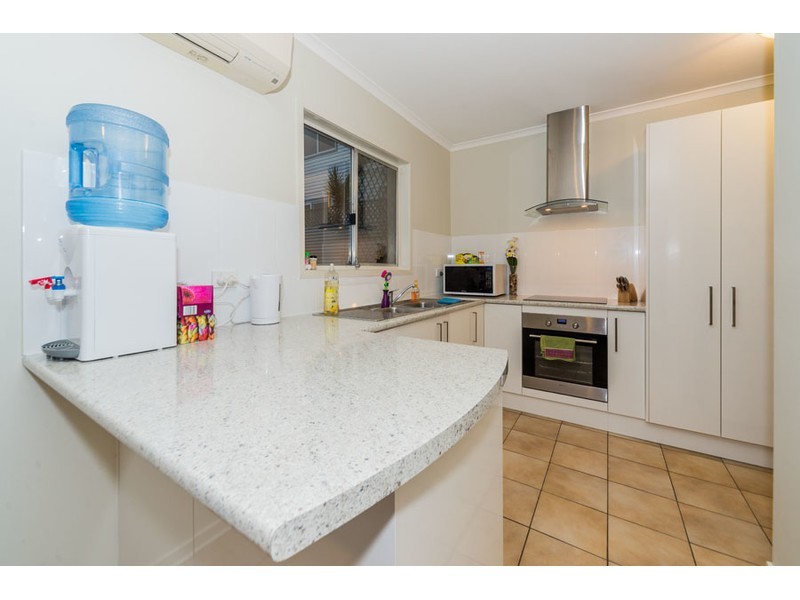 2/19 Fox Avenue, Southport QLD 4215