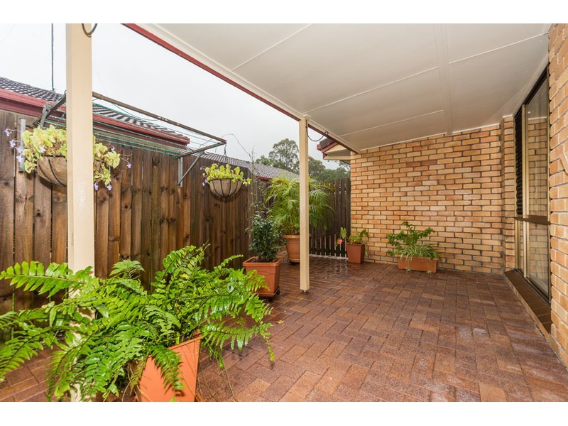 17/31-35 St Kevins Avenue, Benowa QLD 4217