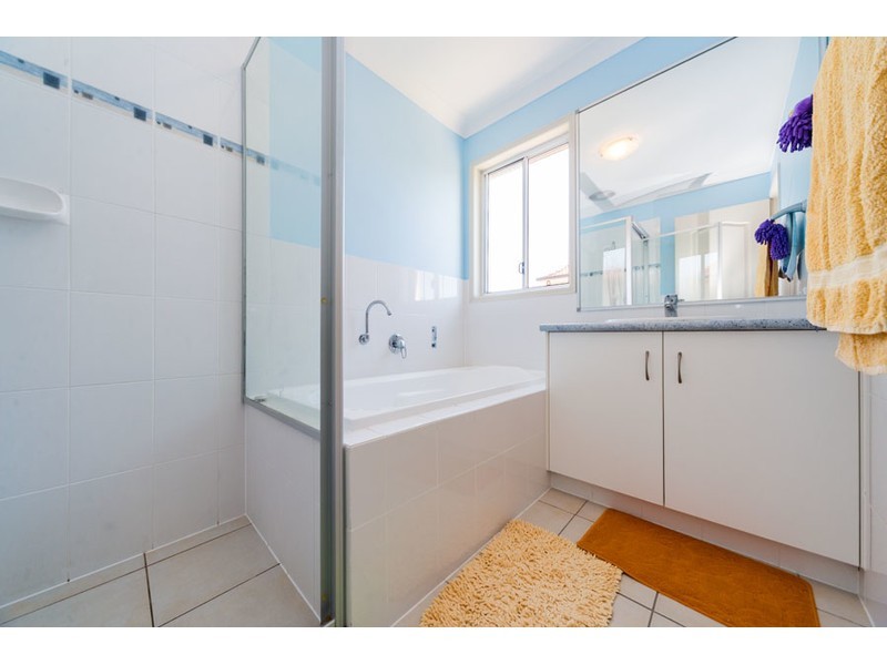 44 Golden Bear Drive, Arundel QLD 4214