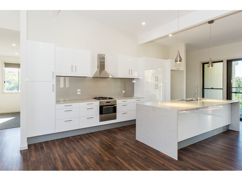 11 Diamantina Circuit, Pacific Pines QLD 4211