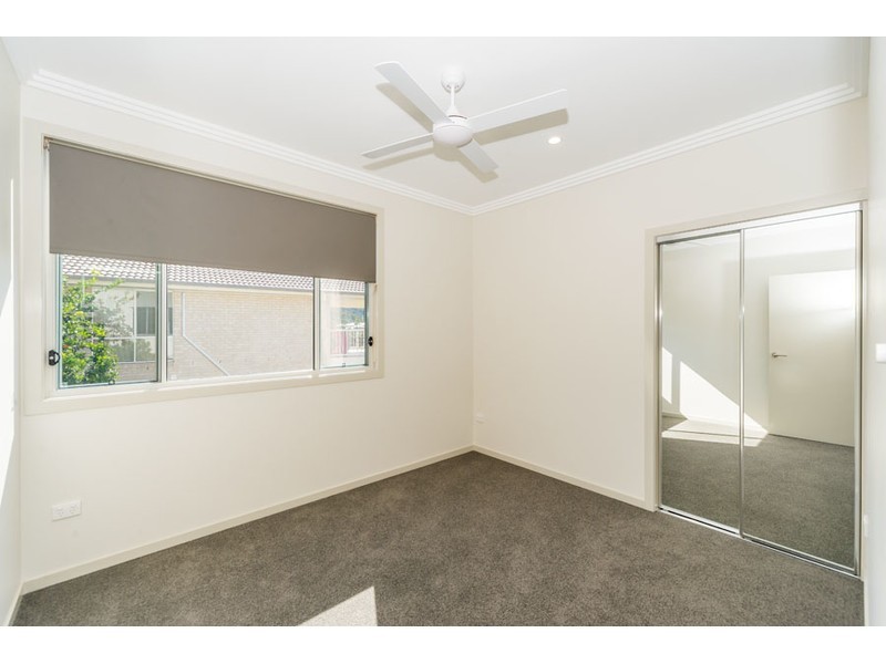 11 Diamantina Circuit, Pacific Pines QLD 4211