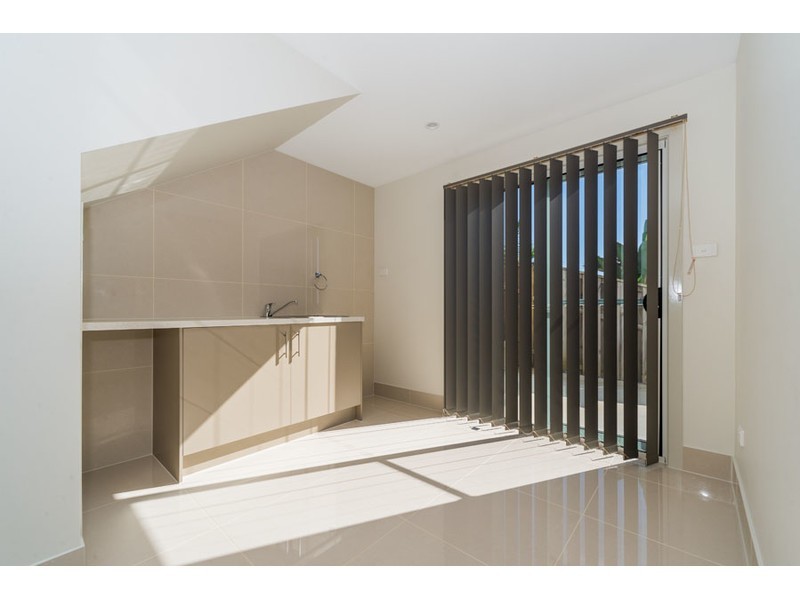 11 Diamantina Circuit, Pacific Pines QLD 4211