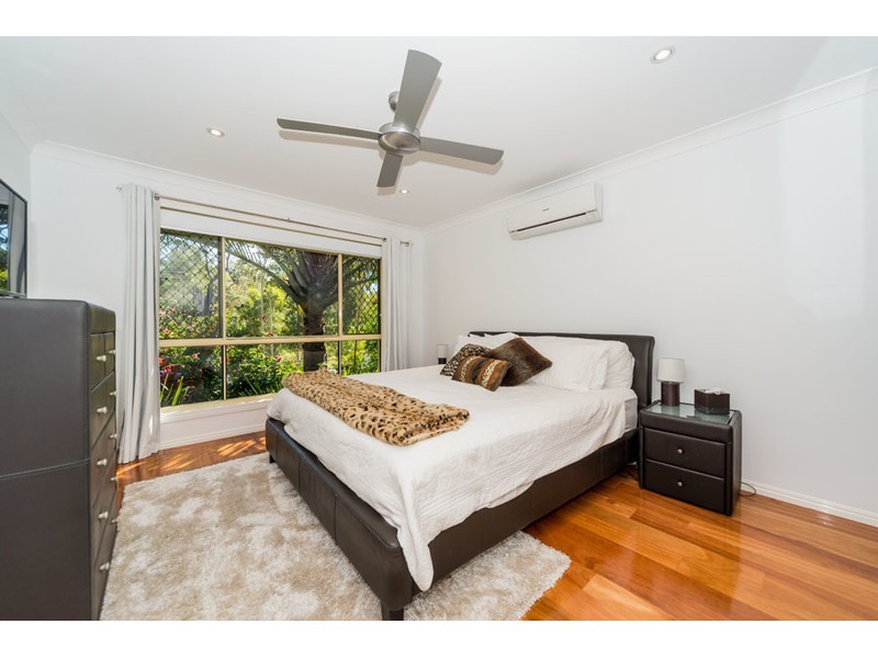 131 Castle Hill Drive North, Gaven QLD 4211