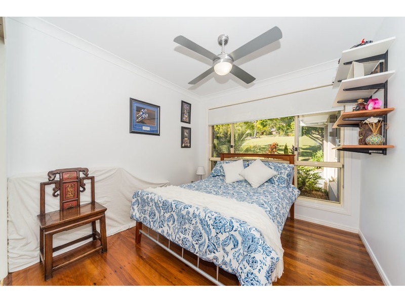 131 Castle Hill Drive North, Gaven QLD 4211