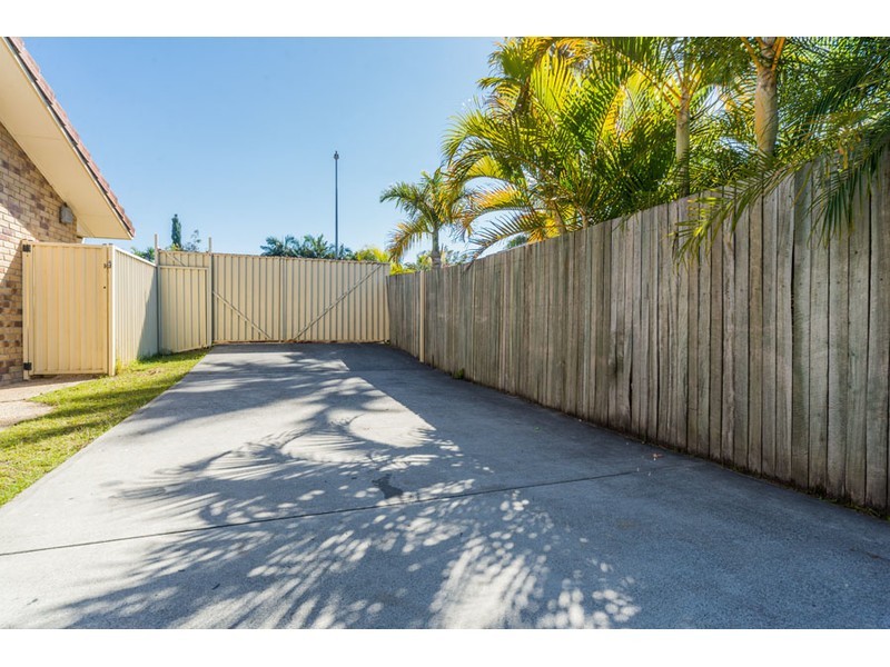 77 Henry Cotton Drive, Parkwood QLD 4214