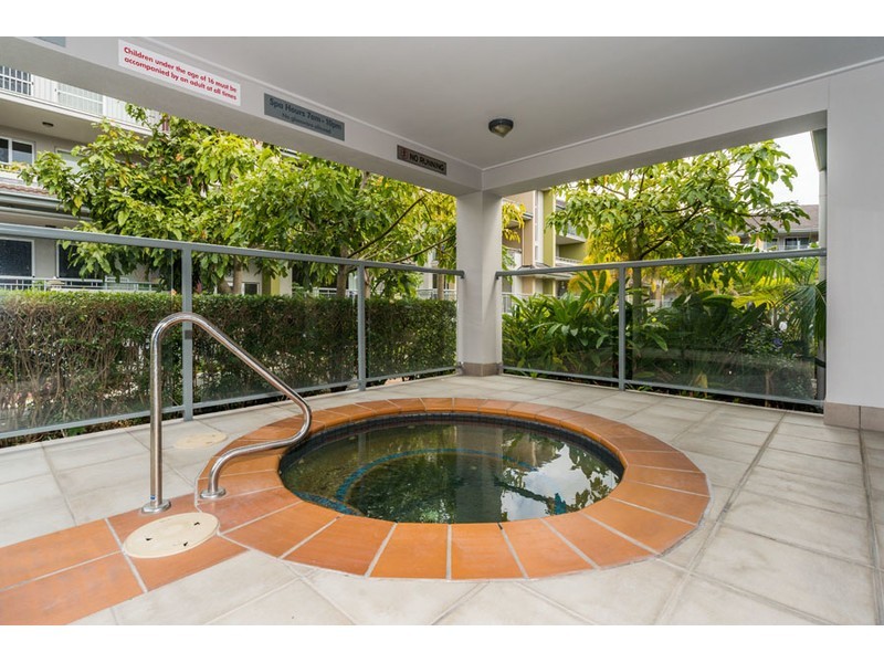 28/33 Clark Street, Biggera Waters QLD 4216