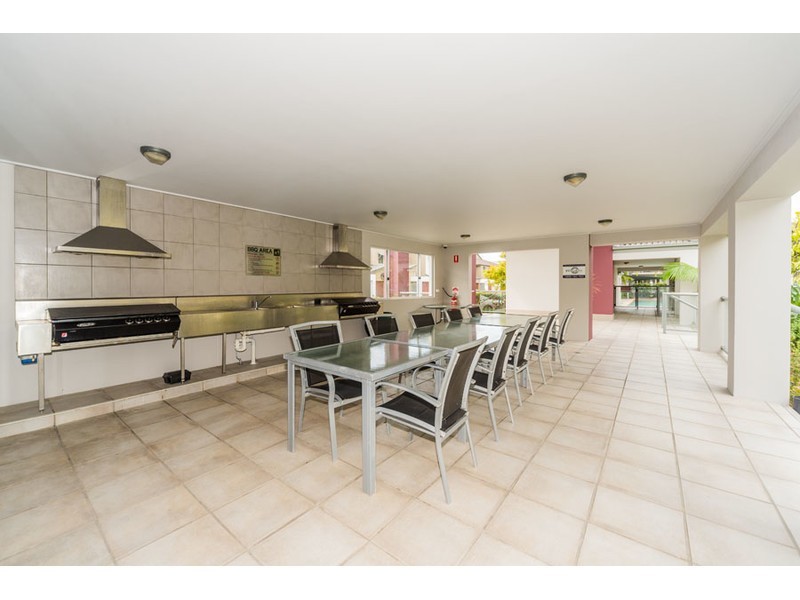 28/33 Clark Street, Biggera Waters QLD 4216