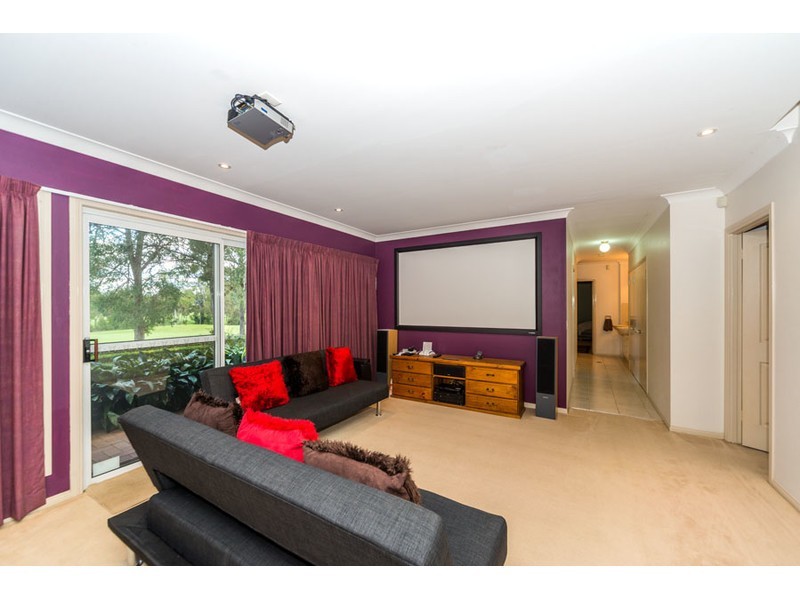 44 Ben Hogan Crescent, Parkwood QLD 4214