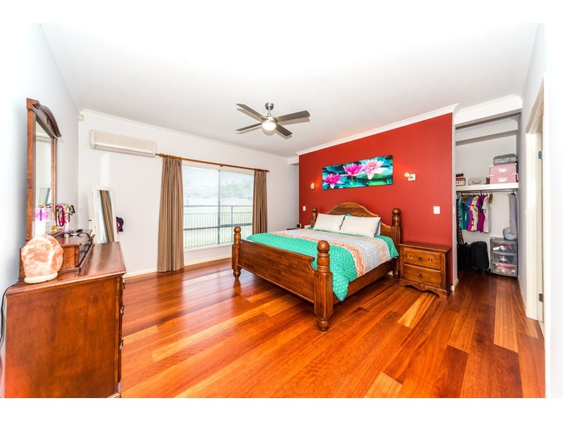 14 Blackfen Court, Arundel QLD 4214