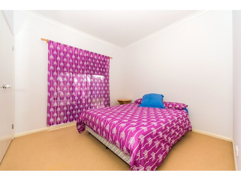 14 Blackfen Court, Arundel QLD 4214