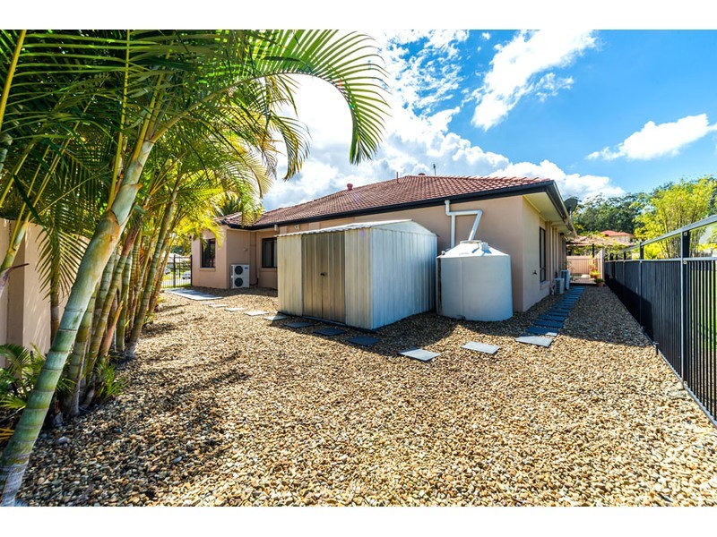 14 Blackfen Court, Arundel QLD 4214