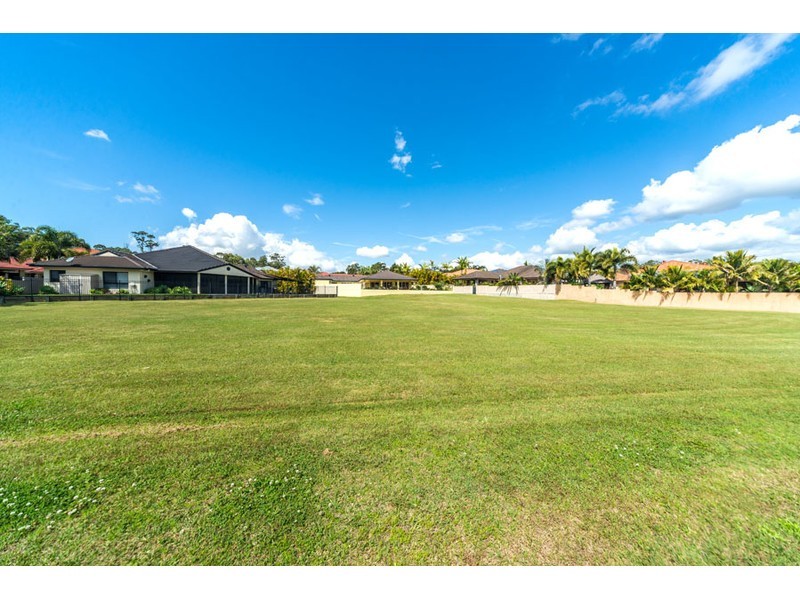 14 Blackfen Court, Arundel QLD 4214