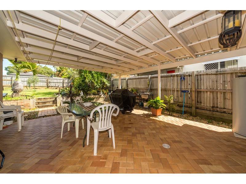 126 Heeb Street, Benowa QLD 4217
