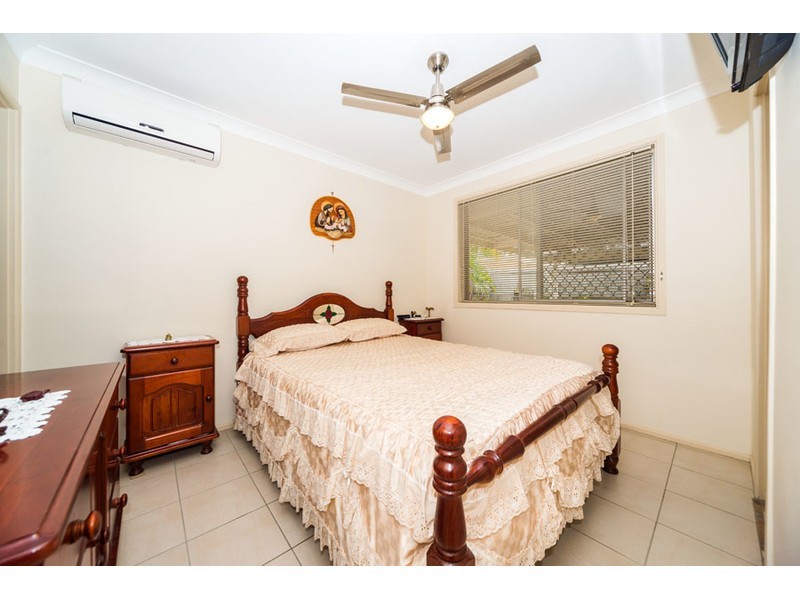 126 Heeb Street, Benowa QLD 4217