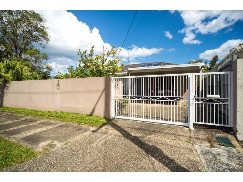 126 Heeb Street, Benowa QLD 4217