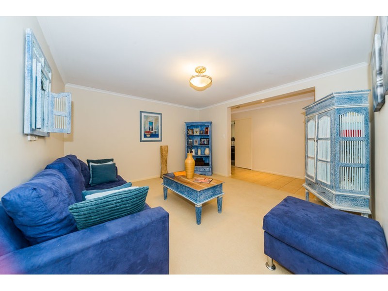45 Nottinghill Gate Drive, Arundel QLD 4214