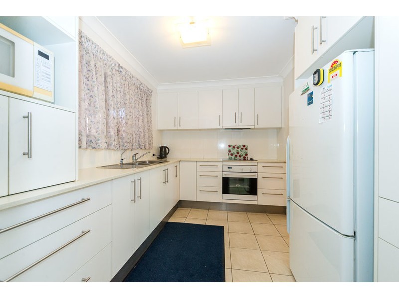 1/36 Markham Avenue, Runaway Bay QLD 4216