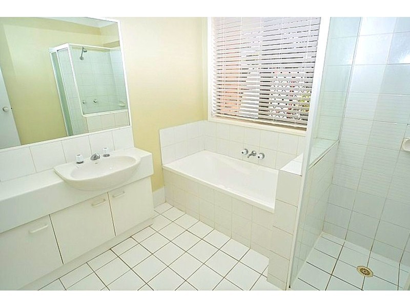 59/33 Edmund Rice Drive, Southport QLD 4215