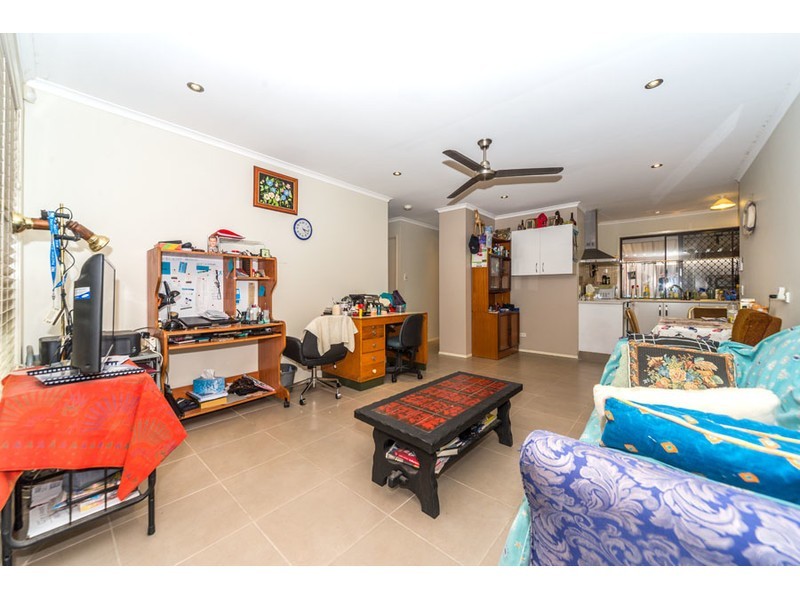 1/7 Jean Street, Labrador QLD 4215