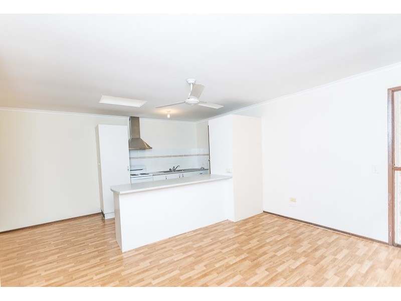 8/16 Telopea Street, Labrador QLD 4215
