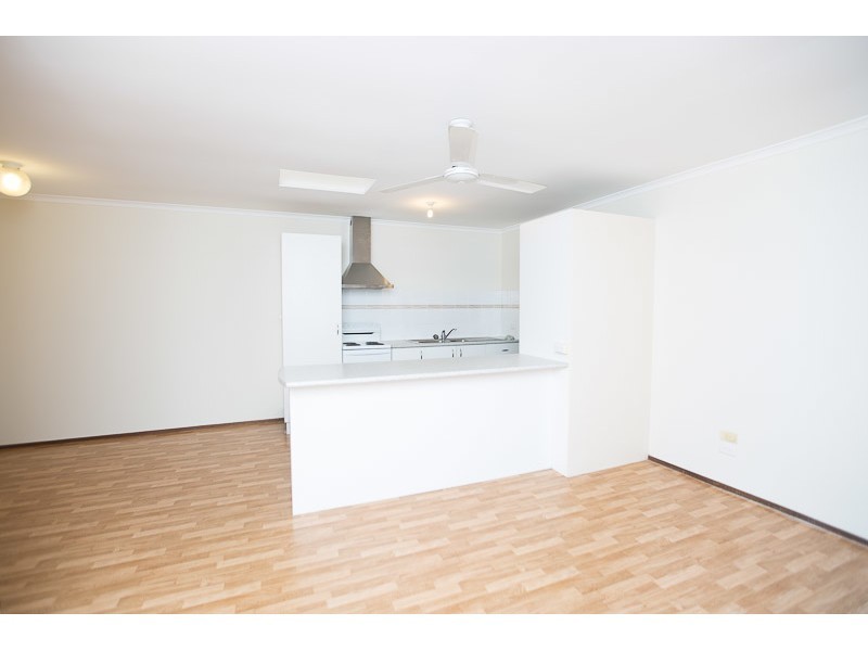 8/16 Telopea Street, Labrador QLD 4215