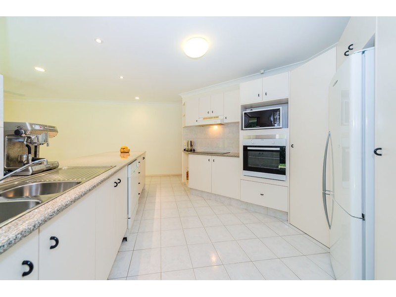 38 Ballybunion Drive, Parkwood QLD 4214